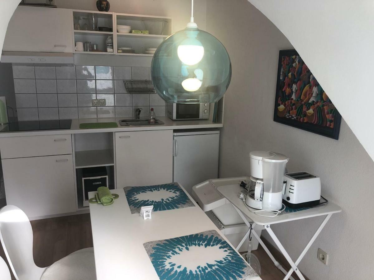Studio Ochsenfurt Mit Sonnigem Balkon Exterior foto